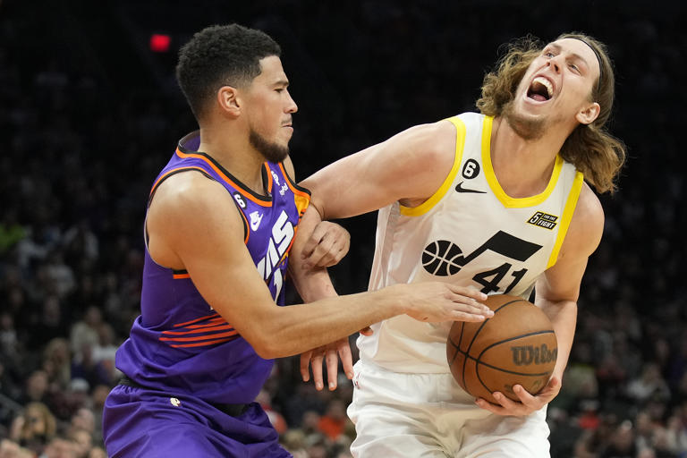 Ayton has 29 points, 21 rebounds as Suns edge Jazz 113-112 – Cache Valley Daily
