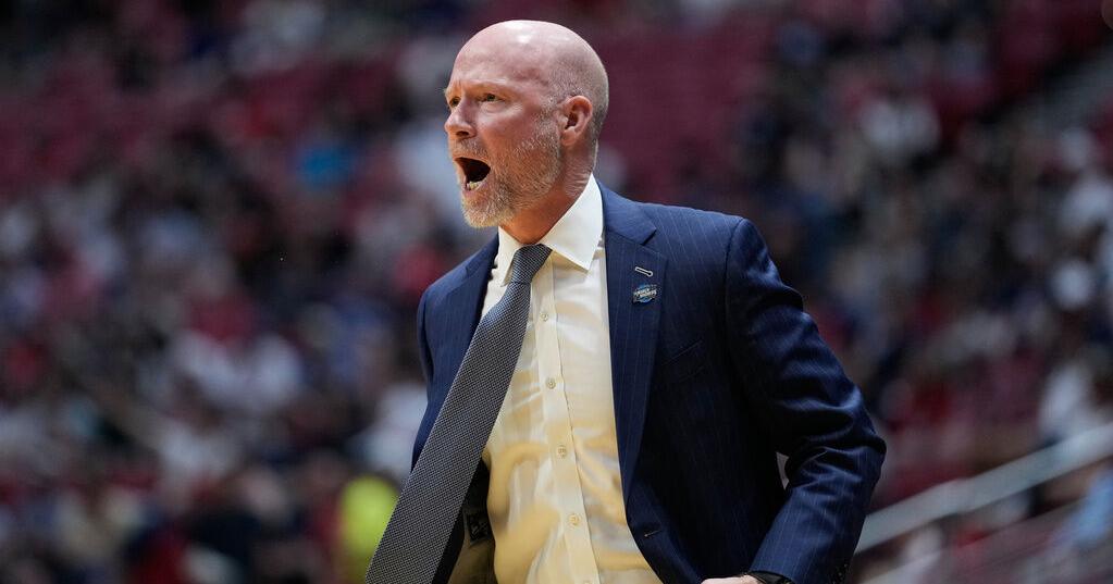 USU basketball’s paint play leads Villanova coach to joke about firing staff | Sports