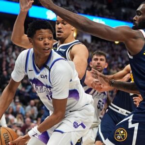 Jokic’s triple-double, Murray and Johnson hit late 3s to rally Nuggets by Jazz, 135-129 | Sports