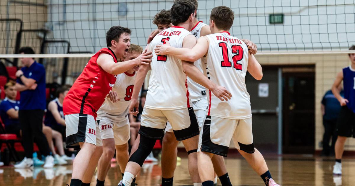 GALLERY: Bear River 3, Tooele 2 boys volleyball