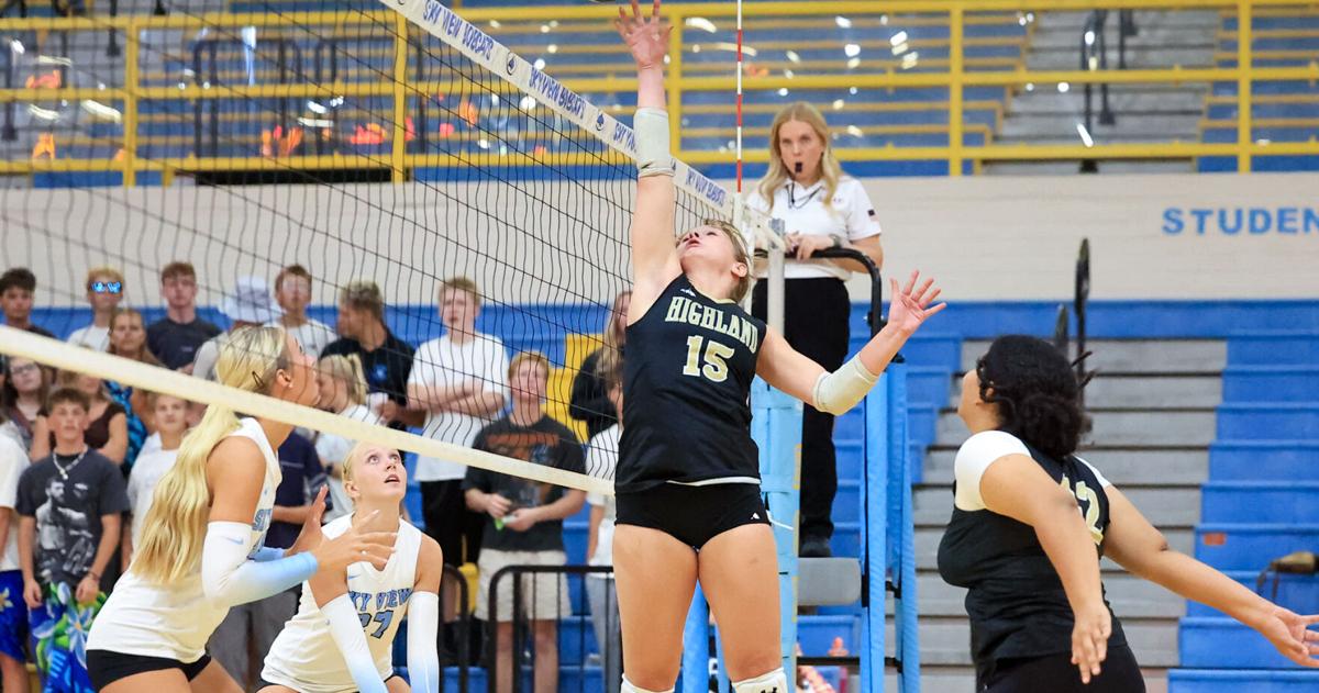 GALLERY: Sky View vs Highland girls volleyball