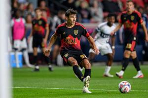 Jack Jasinski scores in stoppage time as Earthquakes tie Real Salt Lake 1-1 to up unbeaten run to 8