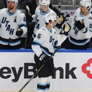 Utah Mammoth beat the Oilers 4-2 as Clayton Keller scores twice | Sports