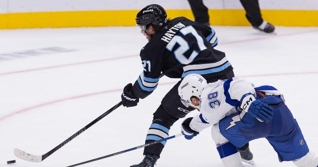 Dmitri Simashev scores his second goal in OT as Mammoth beat Lightning 5-4 | Sports